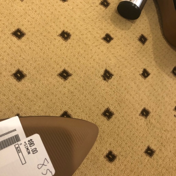 NEW DESIGN LAB SHOES - Picture 3 of 4